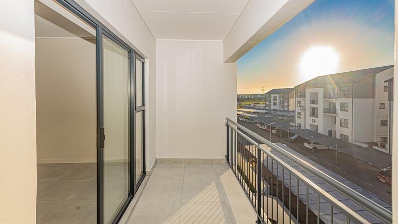 To Let 1 Bedroom Property for Rent in Sandown Western Cape